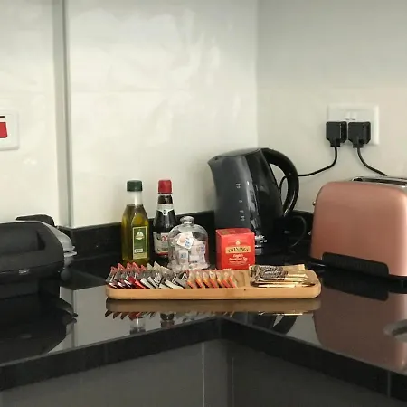 Bnt Luxury Apartamento Cirénia